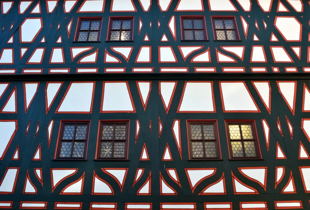 truss, half-timbered house, historic center-2879473.jpg