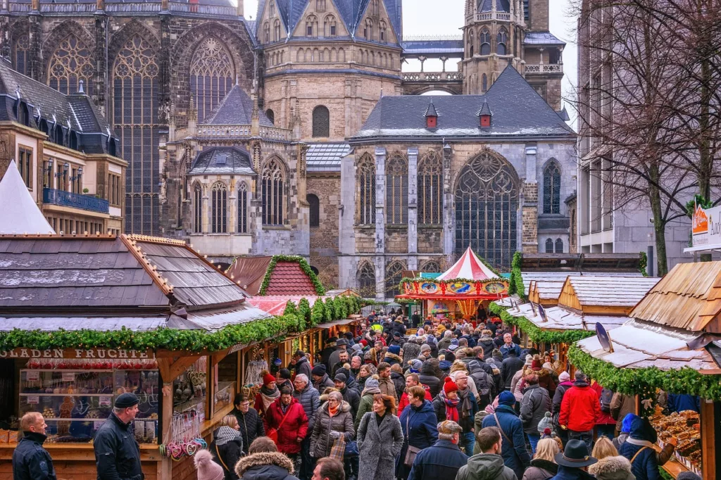 christmas market, christmas, aachen-3889537.jpg