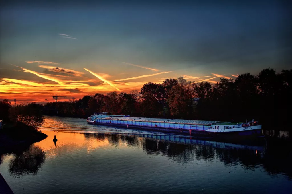 gelsenkirchen, port of bismark, rhine-herne canal-1756418.jpg