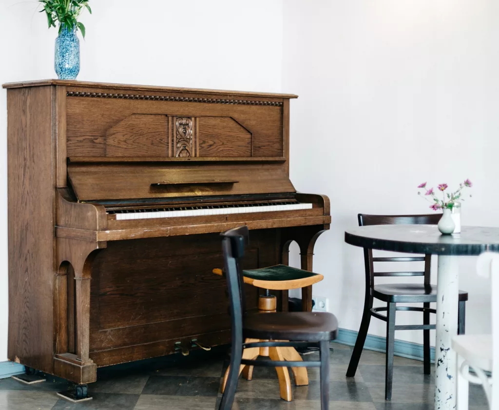 wooden, furniture, piano-2561950.jpg