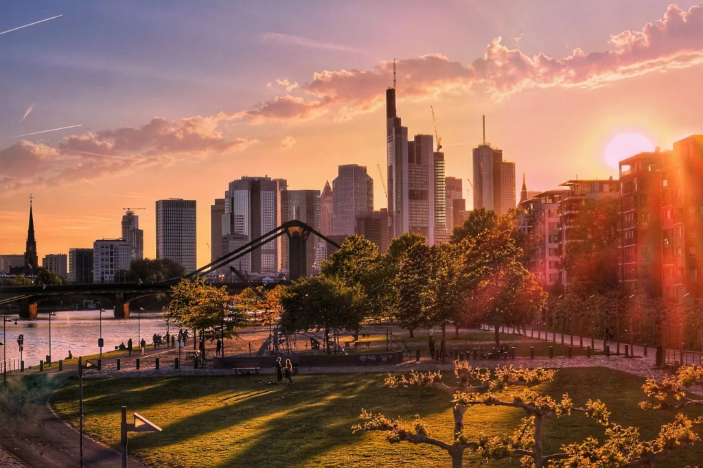 frankfurt, skyline, city-5206431.jpg