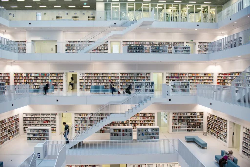 Günstige Lagerflächen für Möbel und Bücher in Stuttgart – SaveSpace Lagerraum